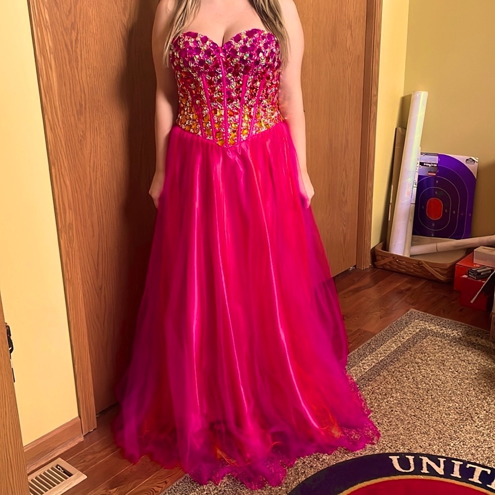Pink Corset Prom Dress (size 0) - Picture 4 of 5
